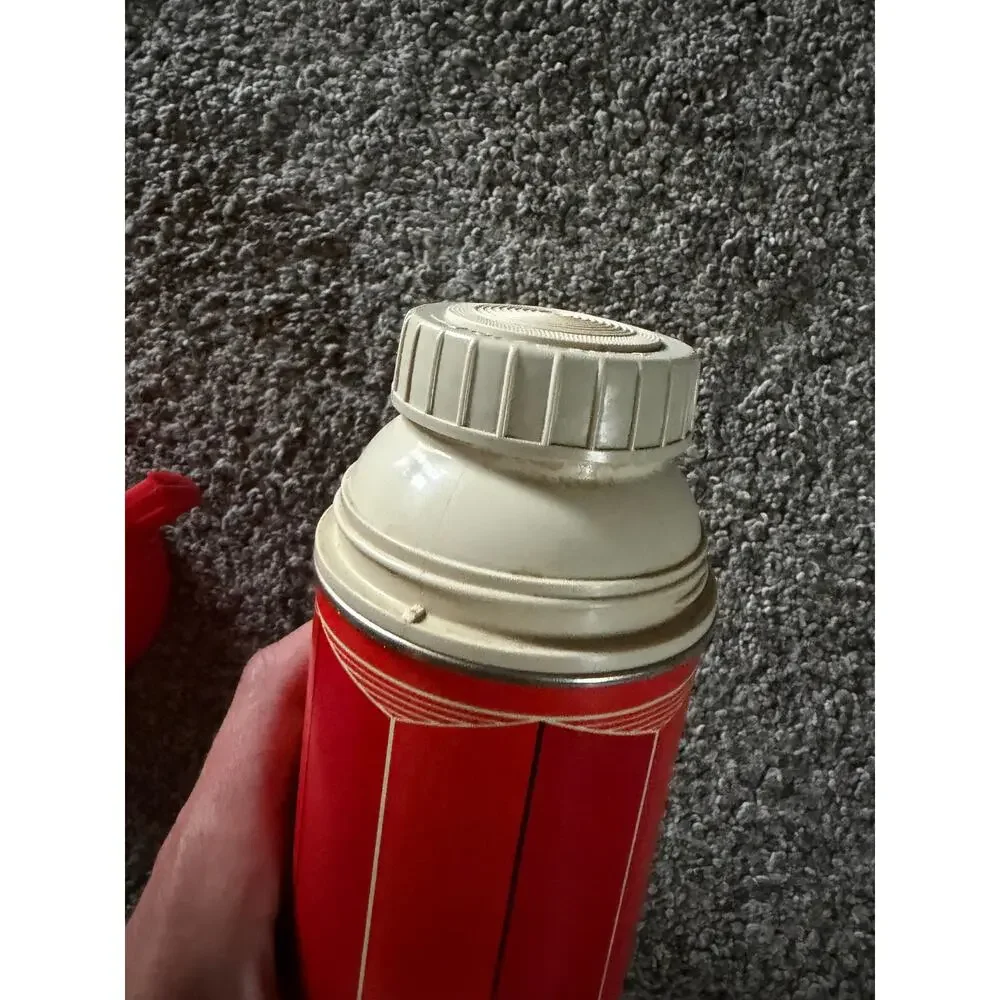 Vintage 1974 King-Seeley Thermos